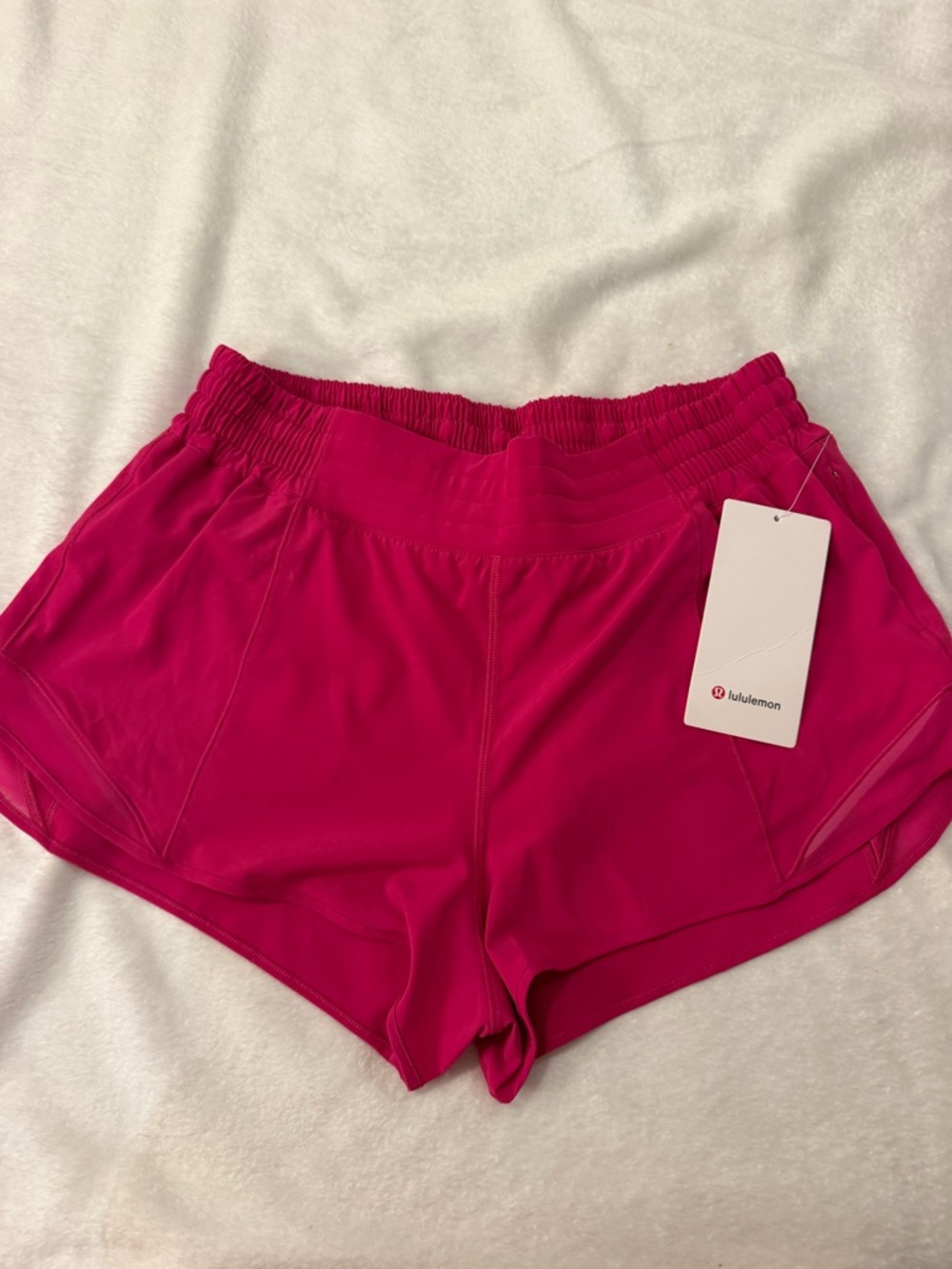 lululemon high rise hotty hot short